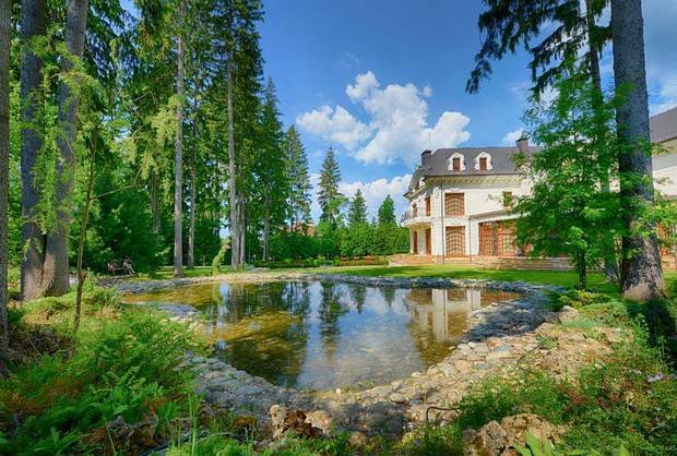 Palatul din „Rubleovka” care se vinde cu o suta de milioane