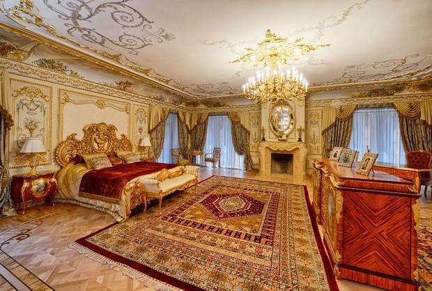 Palatul din „Rubleovka” care se vinde cu o suta de milioane