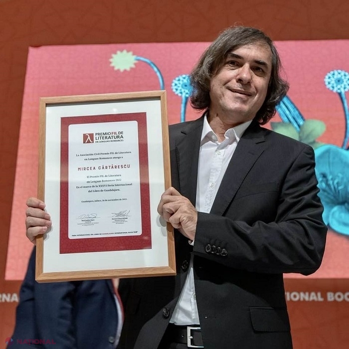 Mircea Cărtărescu a primit premiul FIL pentru Literatură în Limbi