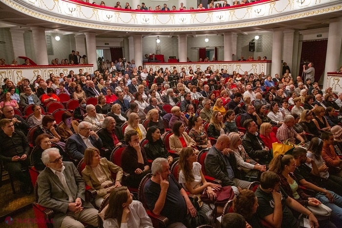 FOTO A VII a ediție a Reuniunii Teatrelor Naționale Românești