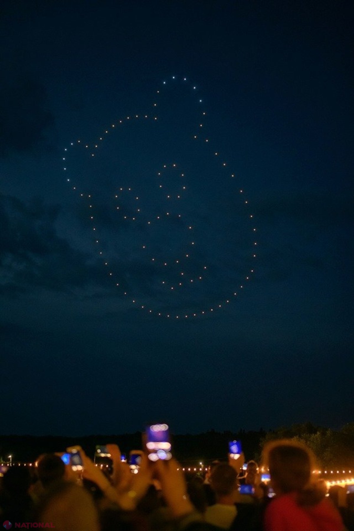 VIDEO, FOTO // Peste 100 de DRONE au făcut un show de excepție la „OrheiLand”