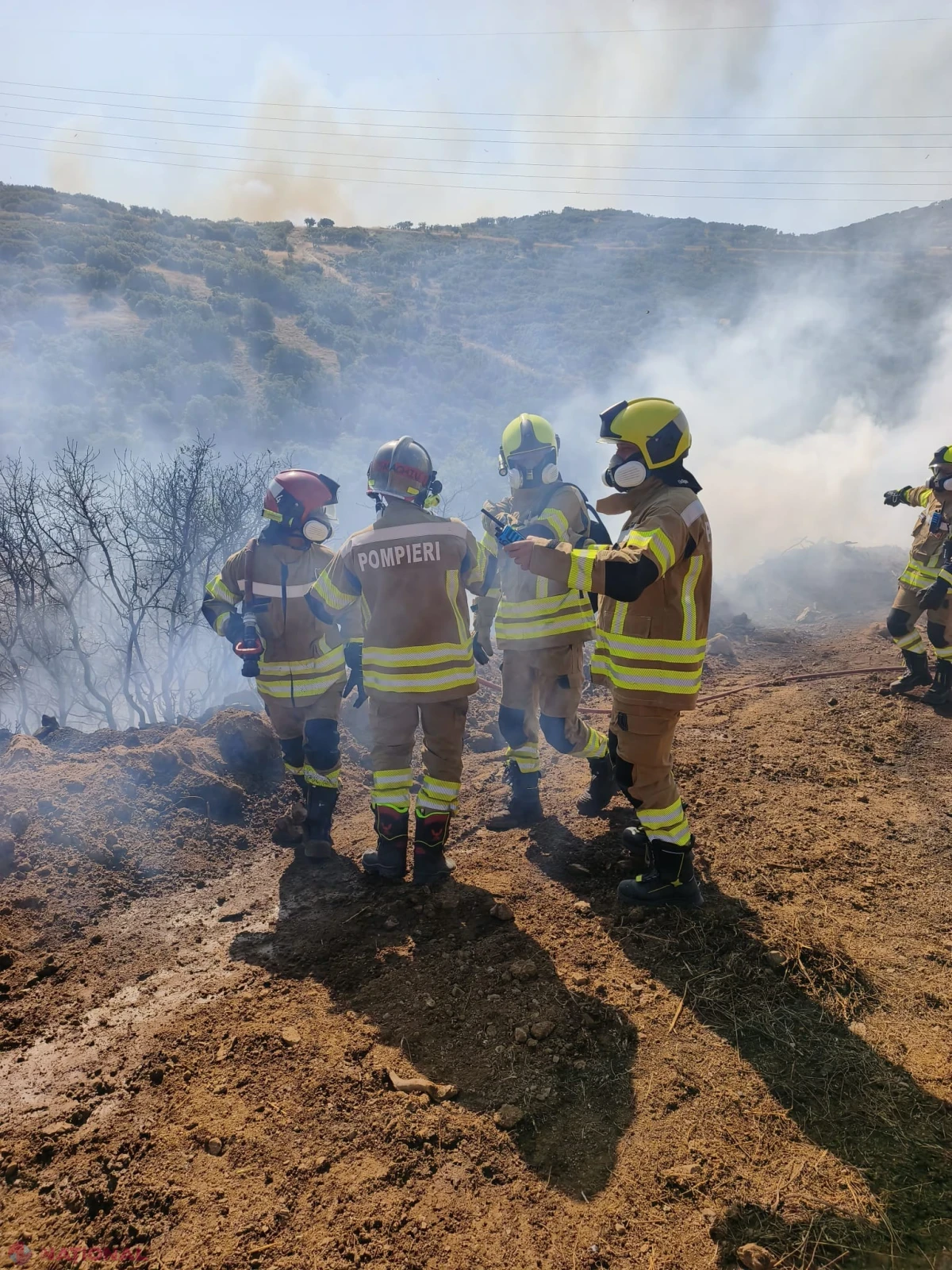 Pompierii moldoveni detașați în Grecia au stins un incendiu de vegetație lângă localitatea Derveni