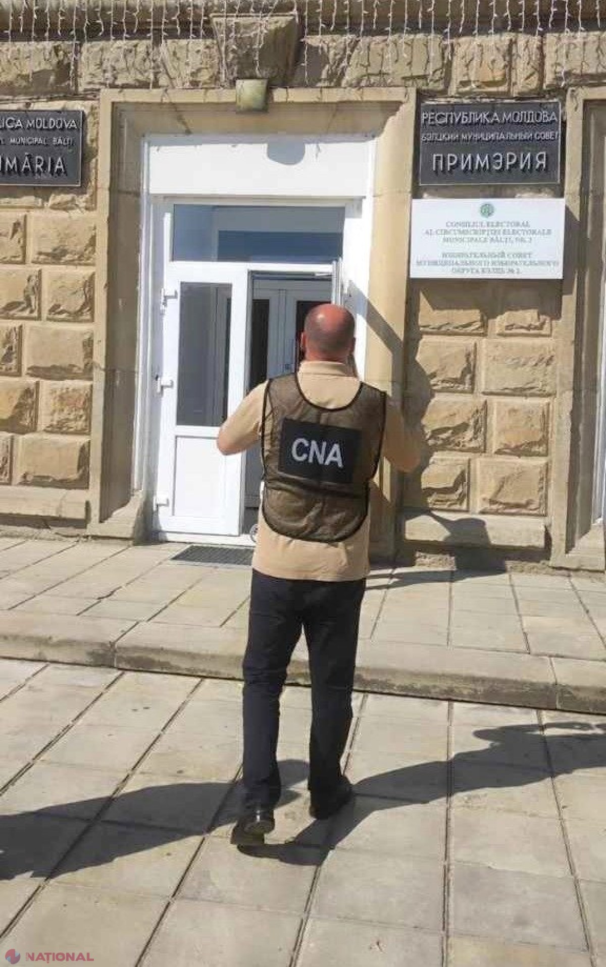 INTERCEPTĂRI // Persoane social-vulnerabile din Bălți, DEPOSEDATE de locuințe de către factori de decizie din cadrul Direcției asistență socială a Primăriei Bălți. O șefă de secție a fost REȚINUTĂ