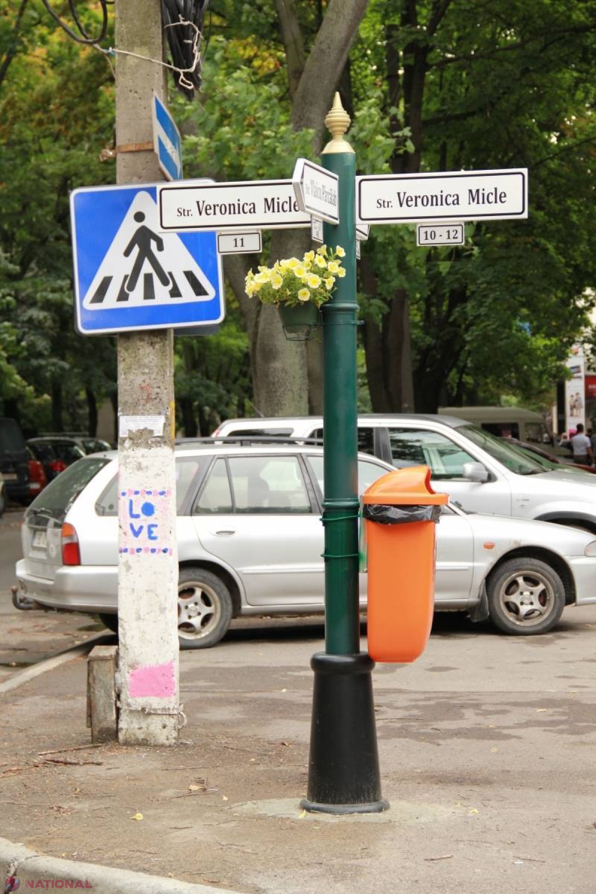FOTO // Indicatoare EUROPENE, în centrul Chișinăului