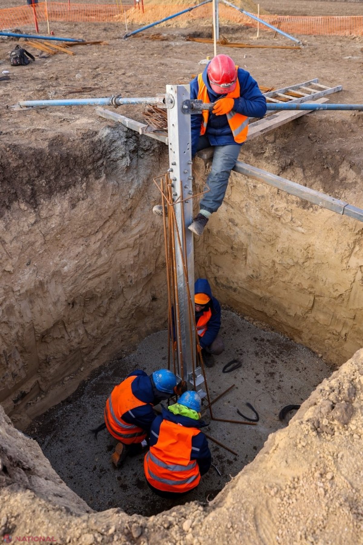 FOTO // Premierul Recean vrea să priveze Rusia de ULTIMUL său instrument de SANTAJ: „Linia de tensiune înaltă Chișinău-Vulcănești 400 kV va fi finalizată până la sfârșitul acestui an. Avem nevoie de mai multă viteză”