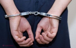 Gardian de la penitenciarul din Cricova, REȚINUT cu droguri în ceas