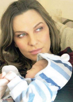 FOTO // Vezi primele poze cu Anna Lesko după ce a născut! 