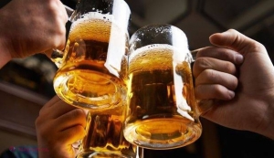 STUDIU // Efectul DEVASTATOR pe care îl are consumul moderat de alcool asupra organismului nostru