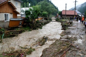 Bilanţ SUMBRU peste România. Mii de oameni, loviţi de BLESTEMUL apelor