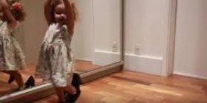 VIDEO // Cum poate să danseze flamenco o fetiţă de trei ani. Un video adorabil care a devenit viral imediat