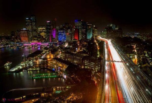 Festival IMPRESIONANT al LUMINILOR: Animații 3D proiectate pe clădiri