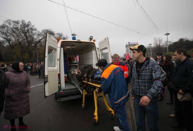 FOTO // Incident sau provocare la mitingul comuniştilor?