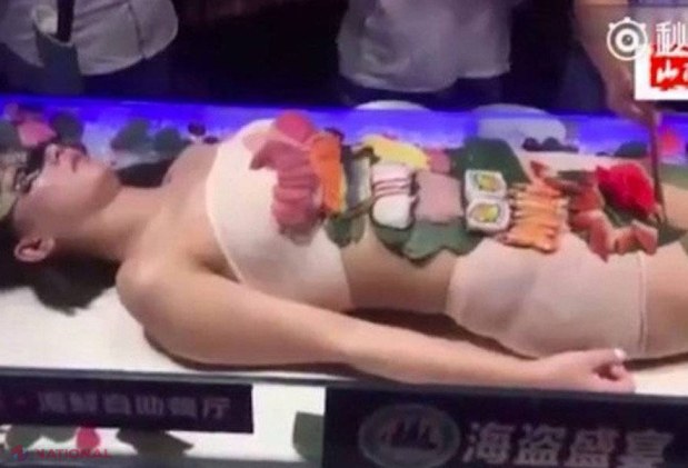 VIDEO // Asta nu era în meniu! S-a ales cu o BĂTAIE zdravănă după ce a încercat să ia o bucată de sushi de pe un fotomodel