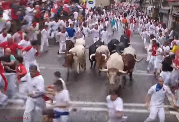 VIDEO // FOTO // Victime din primele ore la cursa cu TAURI de la Pamplona. Ploaia a înrăutățit lucrurile