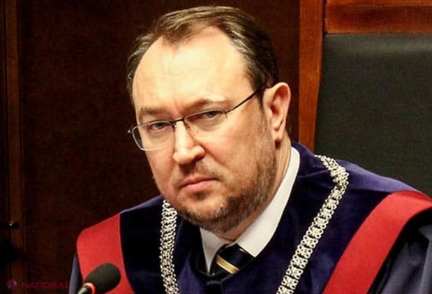 UPDATE, DOC // REZOLVAT - LIMBA ROMÂNĂ în Constituție! Răsturnare de situație, după votul ISTORIC privind înlocuirea limbii „moldovenești”. Tănase: În Constituție a fost păstrată sintagma SCANDALOASĂ „limba moldovenească”, dar exclusă „grafia latină”