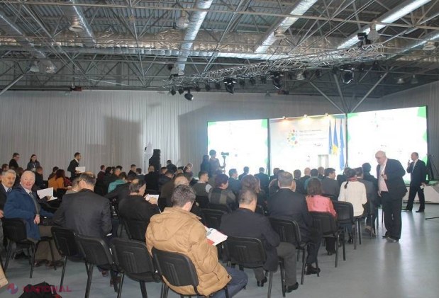 Chișinău // Iluminat stradal prin unde radio și scootere electrice la Târgul Ideilor Eco-Responsabile