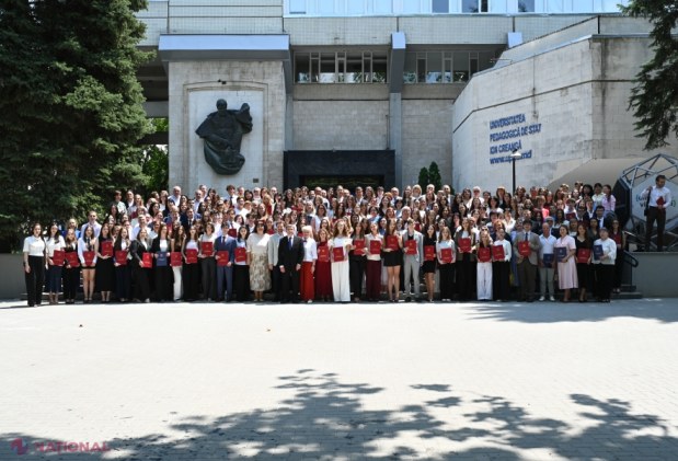 Record de excelență la bacalaureat: 114 absolvenți cu media 10, premiați de Igor Grosu și Dan Perciun în cadrul unei ceremonii festive