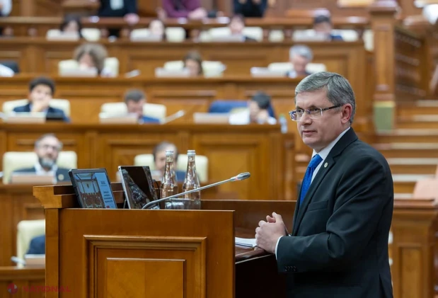Pauză scurtă pentru deputați: Parlamentul își încheie sesiunea ordinară, dar convocarea extraordinară din august pregătește terenul pentru Raportul Comisiei Europene
