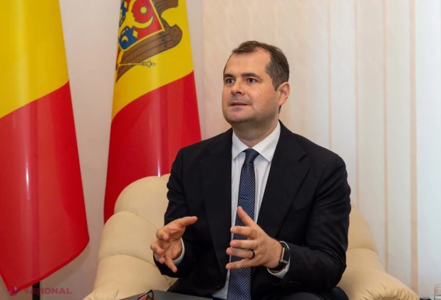 Premierul Tofan recunoaște riscul de securitate al programului rusesc 1C, dar anunță că renunțarea Moldovei va fi doar treptată, pentru a evita „revoluția” contabililor