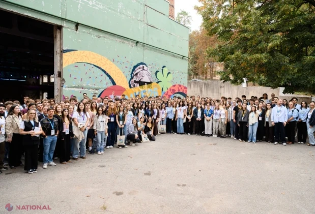 Peste 500 de tineri au discutat despre democrație, libertate și competențele viitorului la Moldova Youth Forum 2026