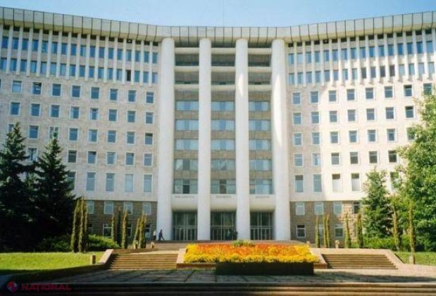 EXPERT: „Să nu ne speriem când vom vedea afișe cu imaginea României fasciste care a cotropit Republica Moldova”