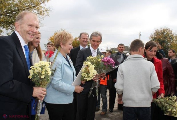 Reportaj FOTO // Drumul Sărăteni-Soroca, INAUGURAT cu lacrimi și flori