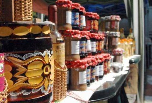 Târg la Cărpineni. Mai mulţi antreprenori vor vinde produsele afacerii pe care doresc să o lanseze