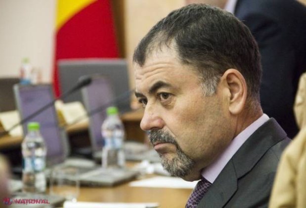 Anatol Șalaru ar putea să se „PRICOPSEASCĂ în curând cu un grup parlamentar, format, de altfel, nu doar din membri ai PL”