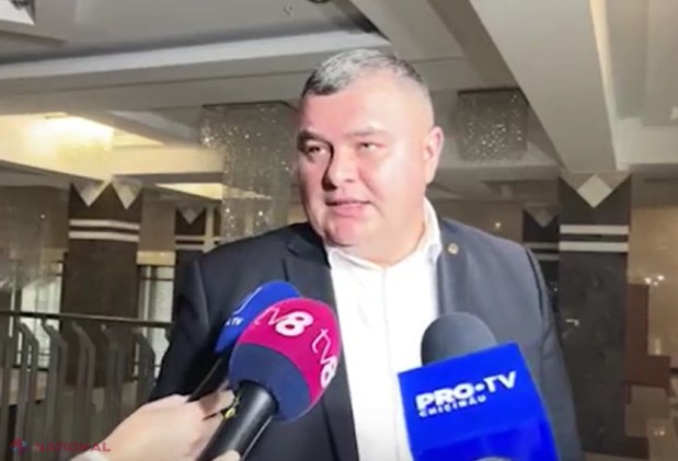VIDEO // Socialistul Grigore Novac s-a BÂLBÂIT și a ROȘIT în încercarea de scoate Rusia basma curată, chiar dacă DECONECTĂRILE de energie l-au afectat. Cum a răspuns deputatul la întrebarea „cum poate fi numită o țară care BOMBARDEAZĂ un alt stat”?