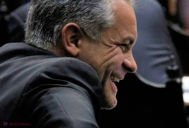 Socor: „Plahotniuc a instituit în R. Moldova statul „kompromatului”. Filat a încercat în 2013 să se elibereze de îmbrățisările SUFOCANTE, dar a intervenit energic UE”
