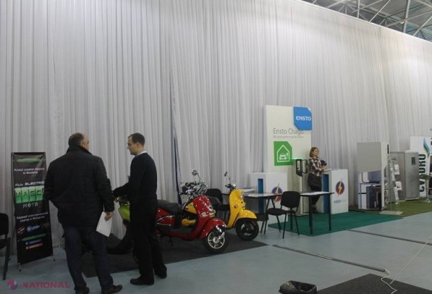 Chișinău // Iluminat stradal prin unde radio și scootere electrice la Târgul Ideilor Eco-Responsabile