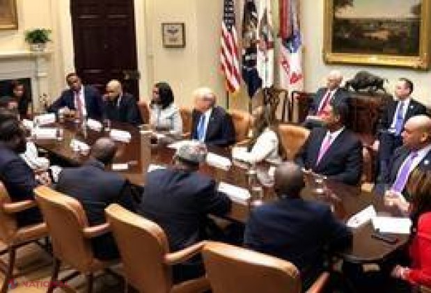 Autorităţile americane SUSPENDĂ aplicarea decretului lui Trump cu privire la refugiaţi şi musulmani
