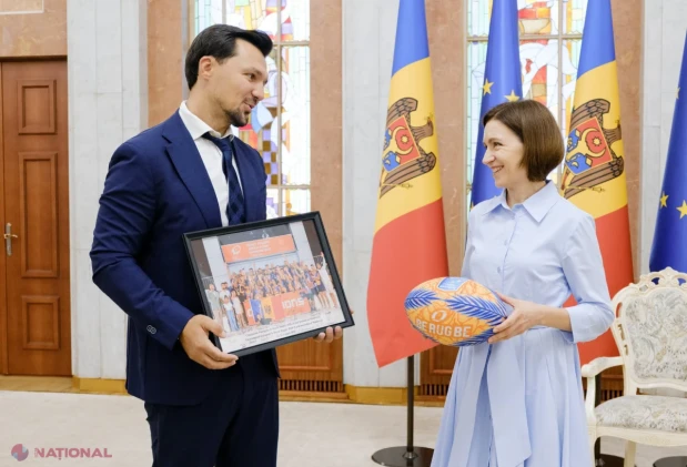 GALERIE FOTO // Ei sunt TRICOLORII care fac o lume întreagă să vorbească despre Moldova! Maia Sandu: „Prin voi, lumea află cât de ambițioasă este Moldova”