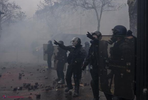 Cine ALIMENTEAZĂ furia francezilor? Descoperirile unor INVESTIGAȚII de securitate cibernetică