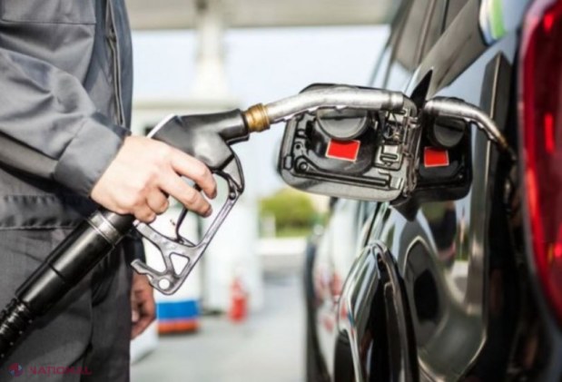 Motorina și benzina, mai SCUMPE în următoarele trei zile. ANRE explică de ce se majorează din nou prețurile la carburanți