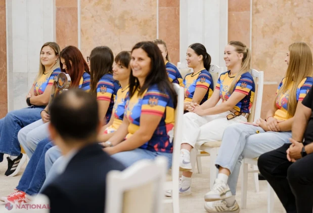 GALERIE FOTO // Ei sunt TRICOLORII care fac o lume întreagă să vorbească despre Moldova! Maia Sandu: „Prin voi, lumea află cât de ambițioasă este Moldova”