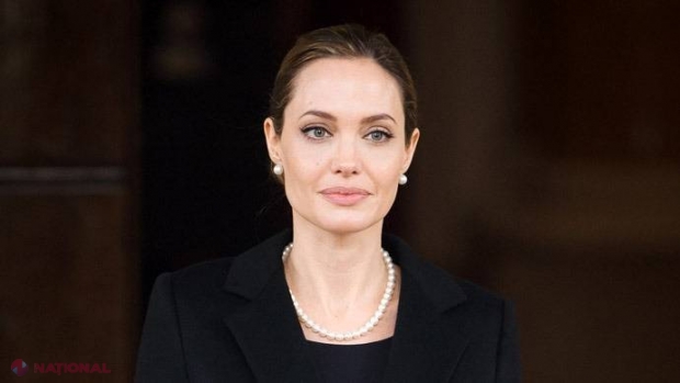 MOTIVUL pentru care Angelina Jolie se ÎNGROZEȘTE când aude de cancer