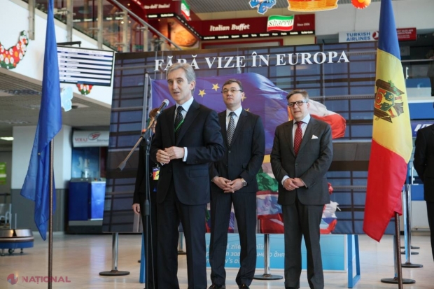 Prima zi FĂRĂ VIZE în UE // „Nu ne mai simţim inferiori. Paşaportul moldovenesc devine o mândrie”