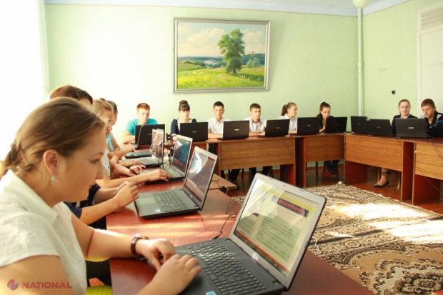 Părinții din R. Moldova vor putea vizualiza ONLINE notele copiilor la școală din 2015