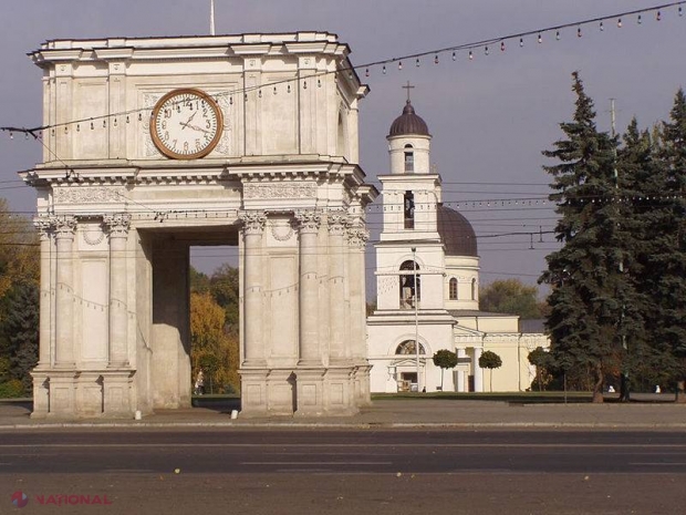 Top 10 cele mai FRUMOASE arcuri din lume. Vezi ce POZIȚIE ocupă Arcul de Triumf din Chișinău