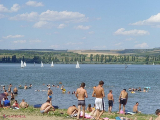 Scăldatul, INTERZIS în lacurile din Chișinău. A fost găsită o bacterie periculoasă