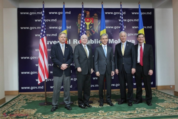 SUA va sprijini financiar reformele din R.Moldova. John McCain: „Noi credem în voi”