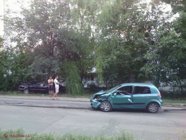 FOTO // ACCIDENT pe strada Costiujeni din capitală