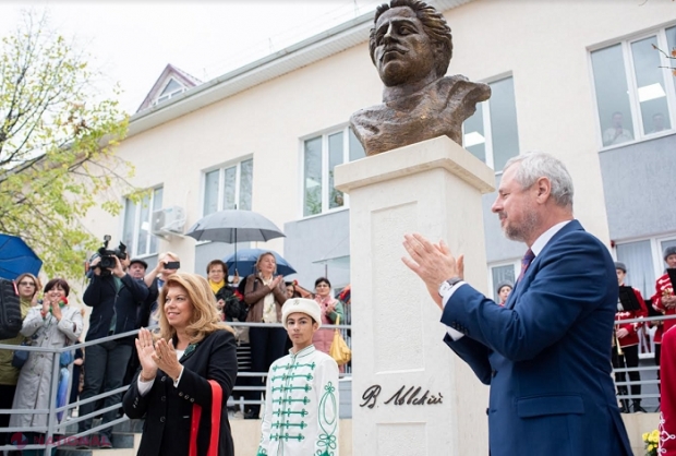 Monumentul eroului național bulgar, Vasil Levski, inaugurat la Taraclia în prezența președintei Maia Sandu și a vicepreședintei de la Sofia, Iliana Iotova: „Viitorul european al R. Moldova înseamnă și viitorul european al locuitorilor din Taraclia”