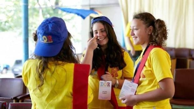 Oportunitate pentru elevii din R. Moldova: Cum pot participa la programul „DOR”?