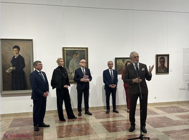 FOTO // Expoziția „Un secol de pictură basarabeană”, vernisată la București, de Ziua Unirii Basarabiei cu România