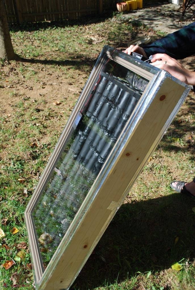 Încălzire alternativă: panoul solar din cutii de bere