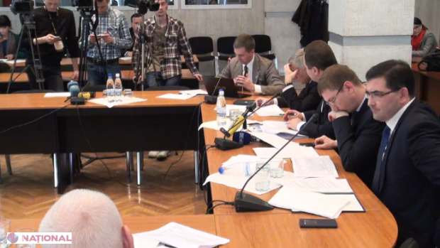SCANDAL la Parlament // Proiectul Legii cu privire la procuratură, DAT PESTE CAP. Liberal-democrații: „Nu participăm la SHOW”