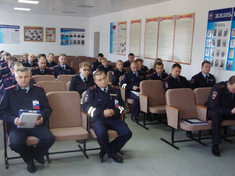 Iată cu ce preot se întâlnesc poliţiştii ruşi