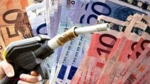 Prețurile la carburanți explodează! Vezi ce scumpiri au afișat cele mai mari companii